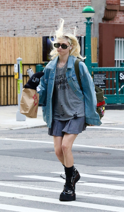 Taylor Momsen Out and About in New York