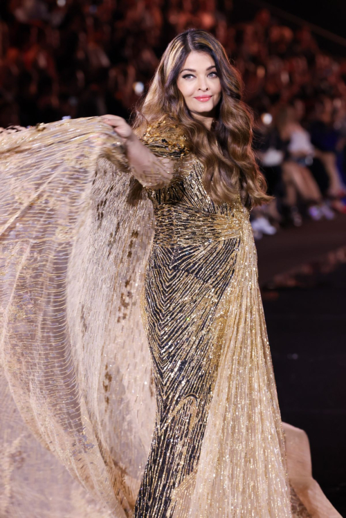 Aishwarya Rai at L’Oreal Paris Fashion Show at Paris Fashion Week, September 2024 2