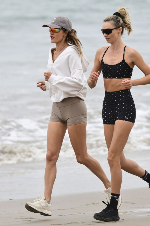 Alessandra Ambrosio Out Running on Beach, October 2024 2