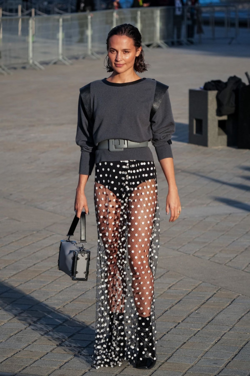 Alicia Vikander at Louis Vuitton Paris Womenswear Spring-Summer Show, October 2024 5