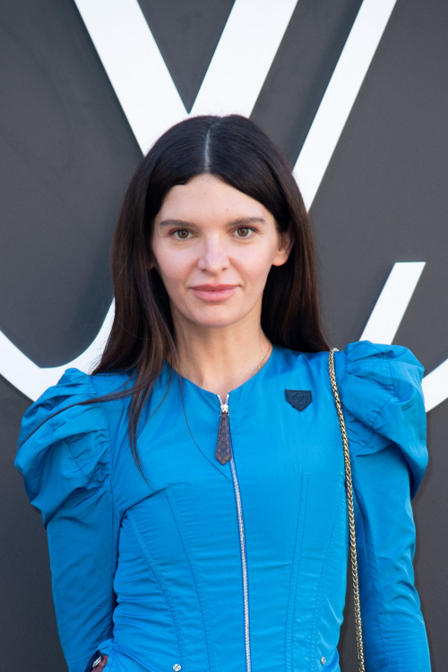 Alisa Volskaya at Louis Vuitton SS25 Fashion Show in Paris, October 2024 1