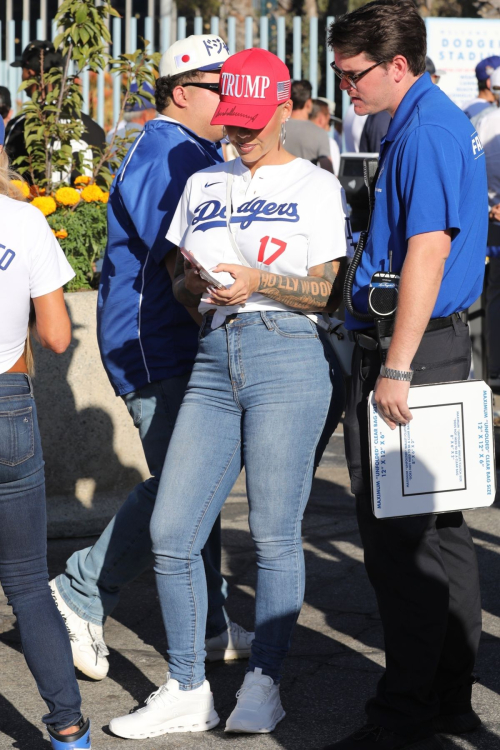 Amber Rose Arrives at Dodgers World Series Game, October 2024 4