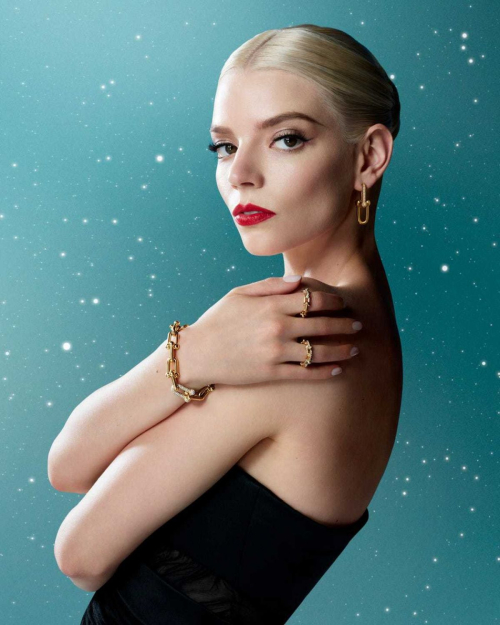 Anya Taylor-Joy for Tiffany & Co Holiday Campaign, 2024 5