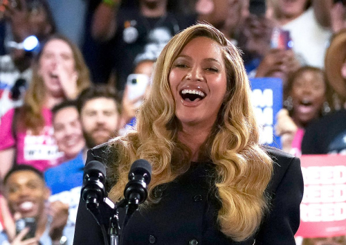 Beyonce Returns to Houston to Support Kamala Harris, October 2024 2