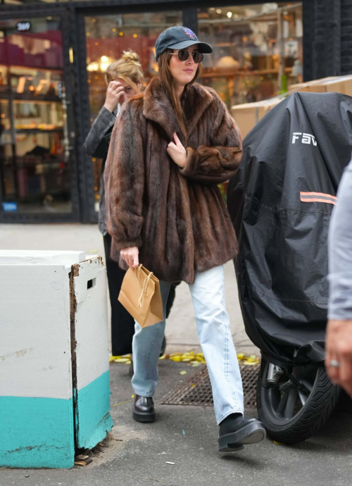 Dakota Johnson Out in New York, October 2024 1