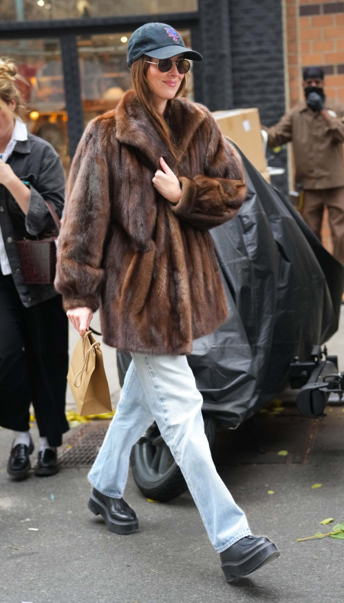 Dakota Johnson Out in New York, October 2024 5