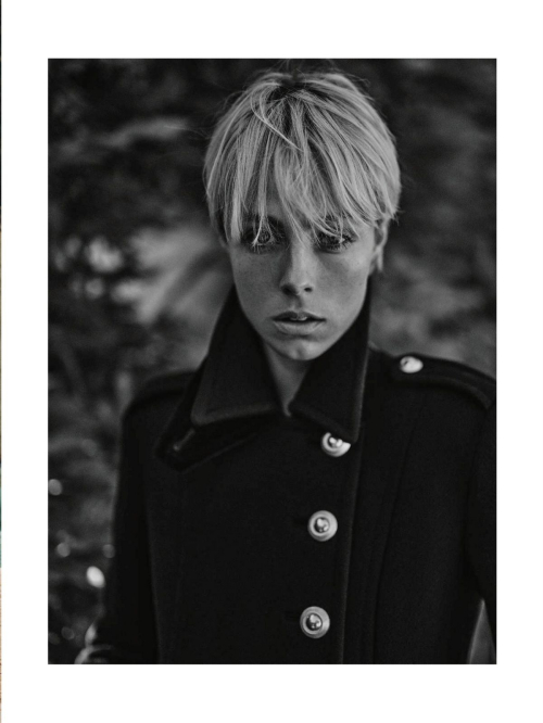 Edie Campbell in Elle Italy, September 2024 44