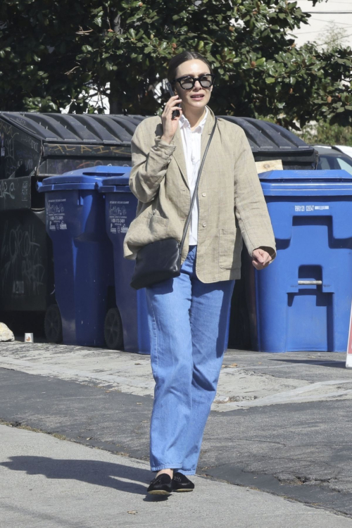 Elizabeth Olsen Heading to Lunch in Los Angeles, October 2024 2