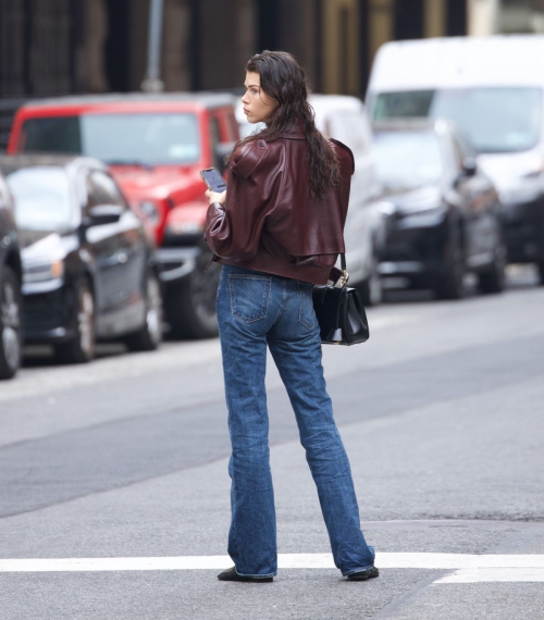 Georgia Fowler Hailing a Cab in New York, October 2024 5