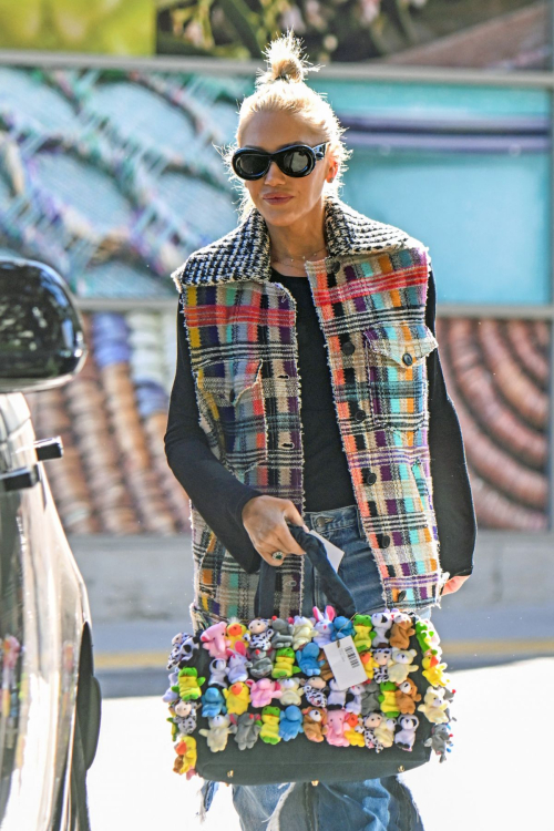 Gwen Stefani Out Shopping in Sherman Oaks, October 2024 1