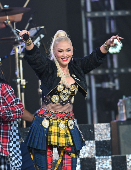 Gwen Stefani Performs at Jimmy Kimmel Live in Hollywood, September 2024 1