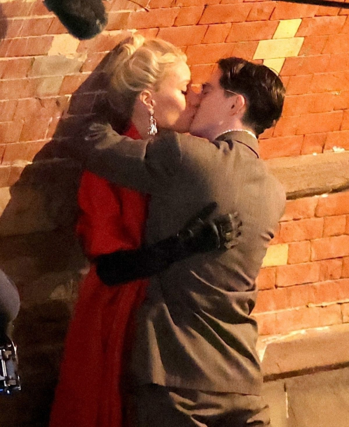 Gwyneth Paltrow and Timothee Chalamet at Central Park Filming October 2024 1