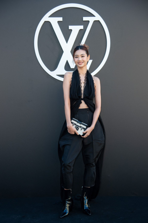 Hoyeon Jung at Louis Vuitton SS25 Fashion Show in Paris, October 2024 3