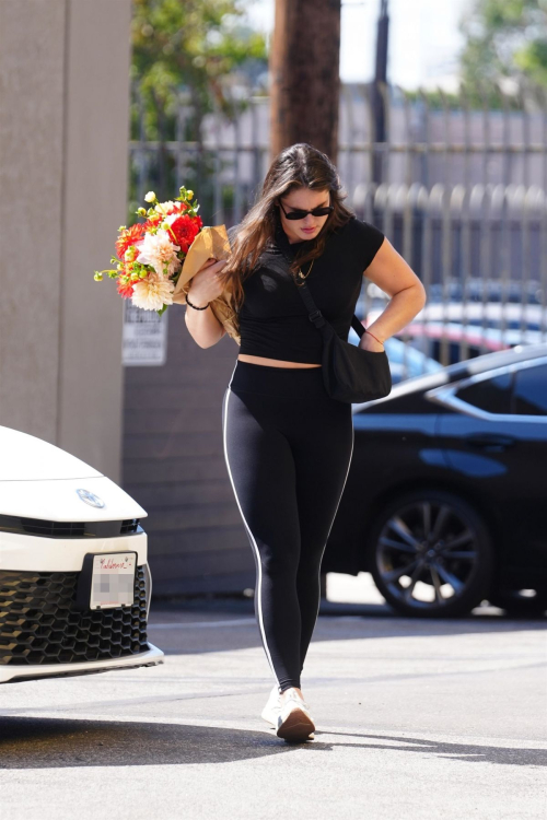 Ilona Maher Arrives with Flowers at Dancing With The Stars Studio in Los Angeles, October 2024 1