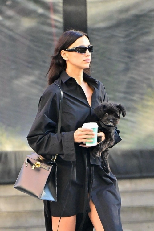 Irina Shayk All in Black Walking Her Dog New York, October 2024 4