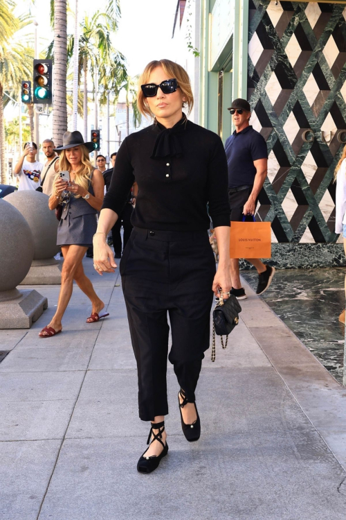 Jennifer Lopez in All Black on Rodeo Drive in Beverly Hills, October 2024 6