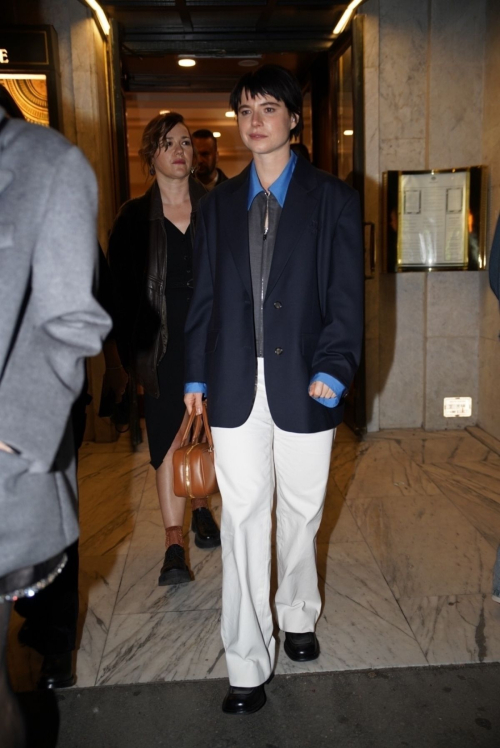 Jessie Buckley Arrives at Miu Miu Afterparty in Paris, October 2024 3