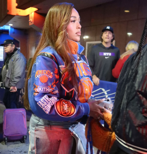 Jordyn Woods Arrives at Penn Station in New York, October 2024 6