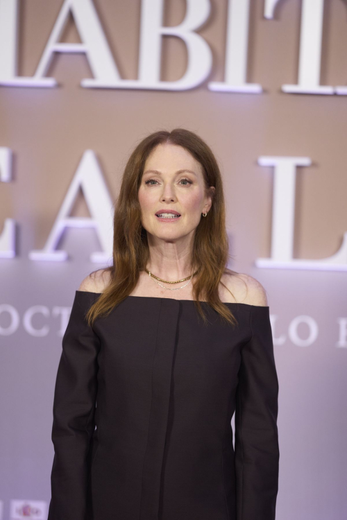 Julianne Moore and Tilda Swinton at The Room Next Door Photocall October 2024 5