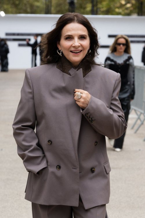 Juliette Binoche at Stella McCartney Fashion Show Paris Fashion Week, September 2024 2