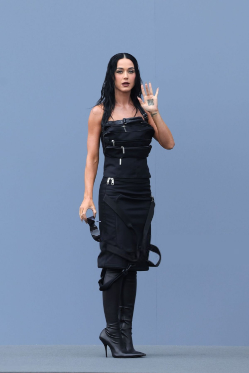 Katy Perry at Balenciaga S/S 25 Fashion Show at Paris Fashion Week, September 2024 1