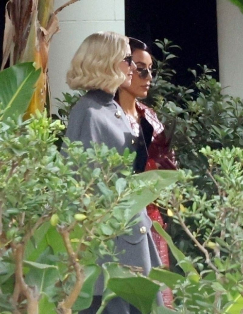 Kim Kardashian Naomi Watts on Set of All