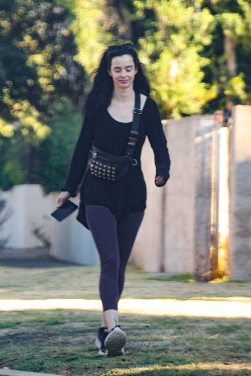 Krysten Ritter Taking a Neighborhood Walk Los Angeles, October 2024 1