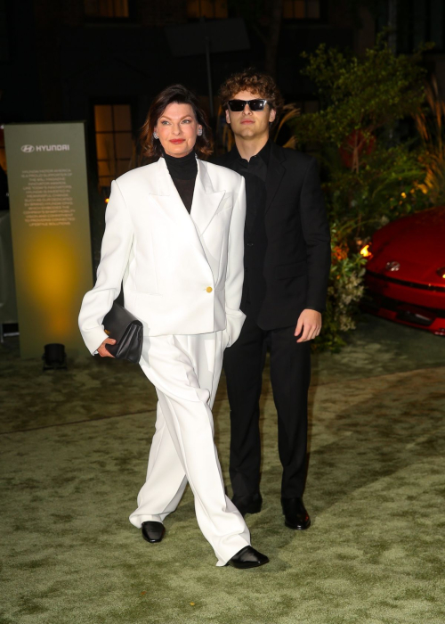 Linda Evangelista at WSJ Innovator Awards in New York, October 2024 1