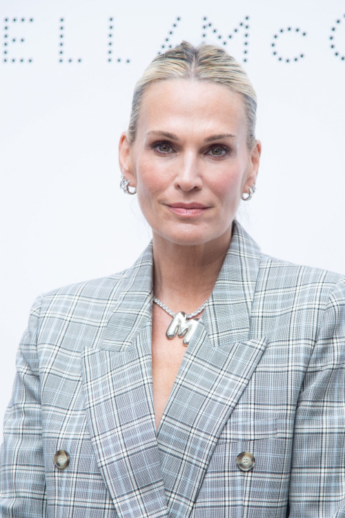 Molly Sims at Stella McCartney Womenswear Spring-Summer 2025 Show, September 2024 1