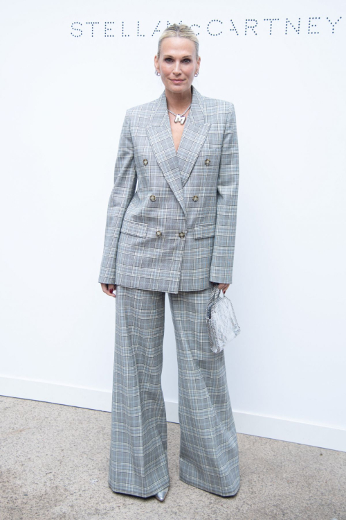 Molly Sims at Stella McCartney Womenswear Spring-Summer 2025 Show, September 2024 2