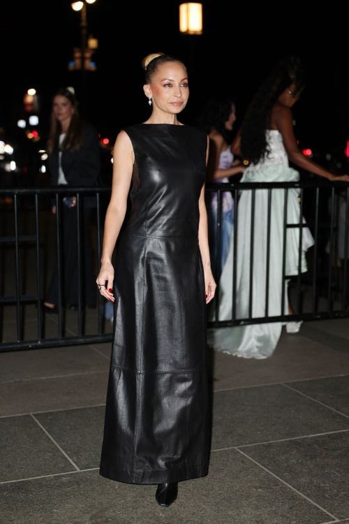 Nicole Richie at CFDA Fashion Awards in New York, October 2024 5