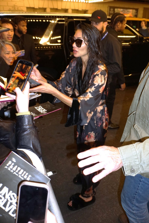 Nicole Scherzinger Signing Autographs St. James Theatre New York, October 2024 5