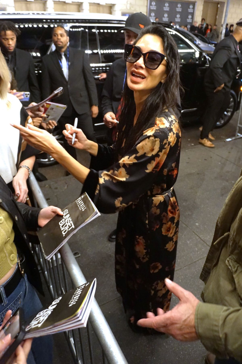 Nicole Scherzinger Signing Autographs St. James Theatre New York, October 2024 6