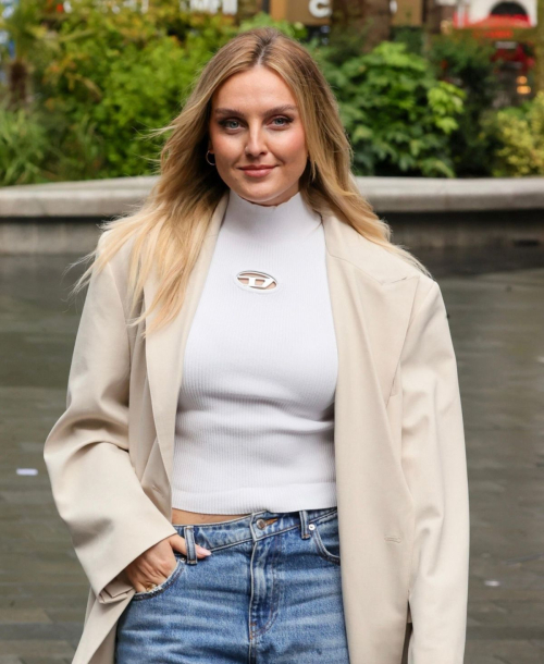 Perrie Edwards Arrives at Capital Studios in London, September 2024 5