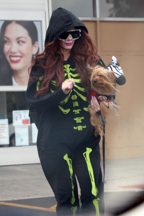 Phoebe Price in Skeleton Sweatsuit Heading to CVS in LA, October 2024 5