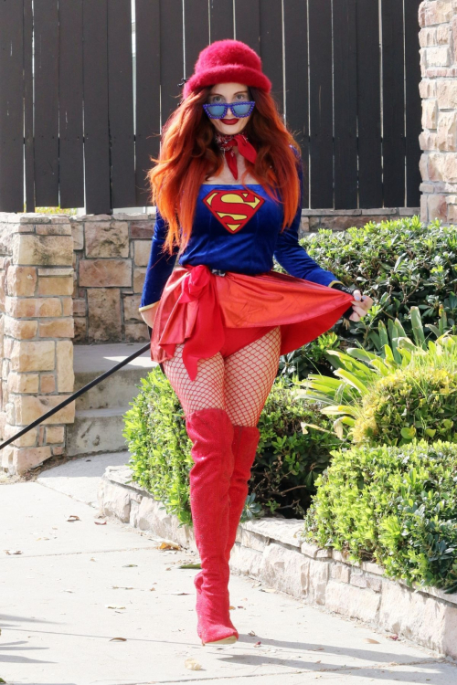 Phoebe Price in Supergirl Halloween Costume, October 2024 6