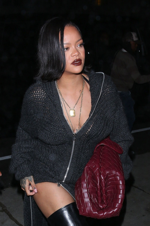 Rihanna Out for Dinner with Friends in Santa Monica, October 2024 8