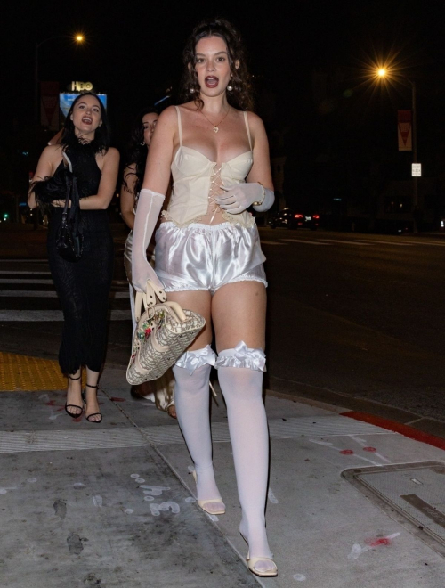 Sabrina Claudio Arrives at Halloween Party on Sunset Blvd., October 2024 2