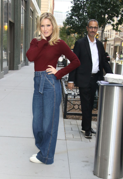 Sarah Haines at The View TV Show in New York, October 2024 2