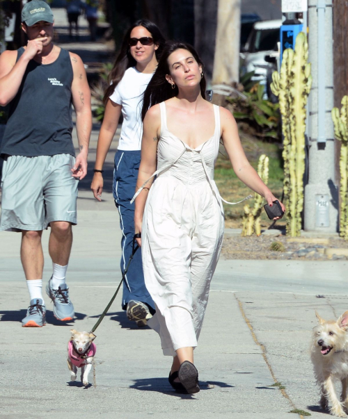 Scout Willis Out with Friends and Dogs in Los Angeles, September 2024 1