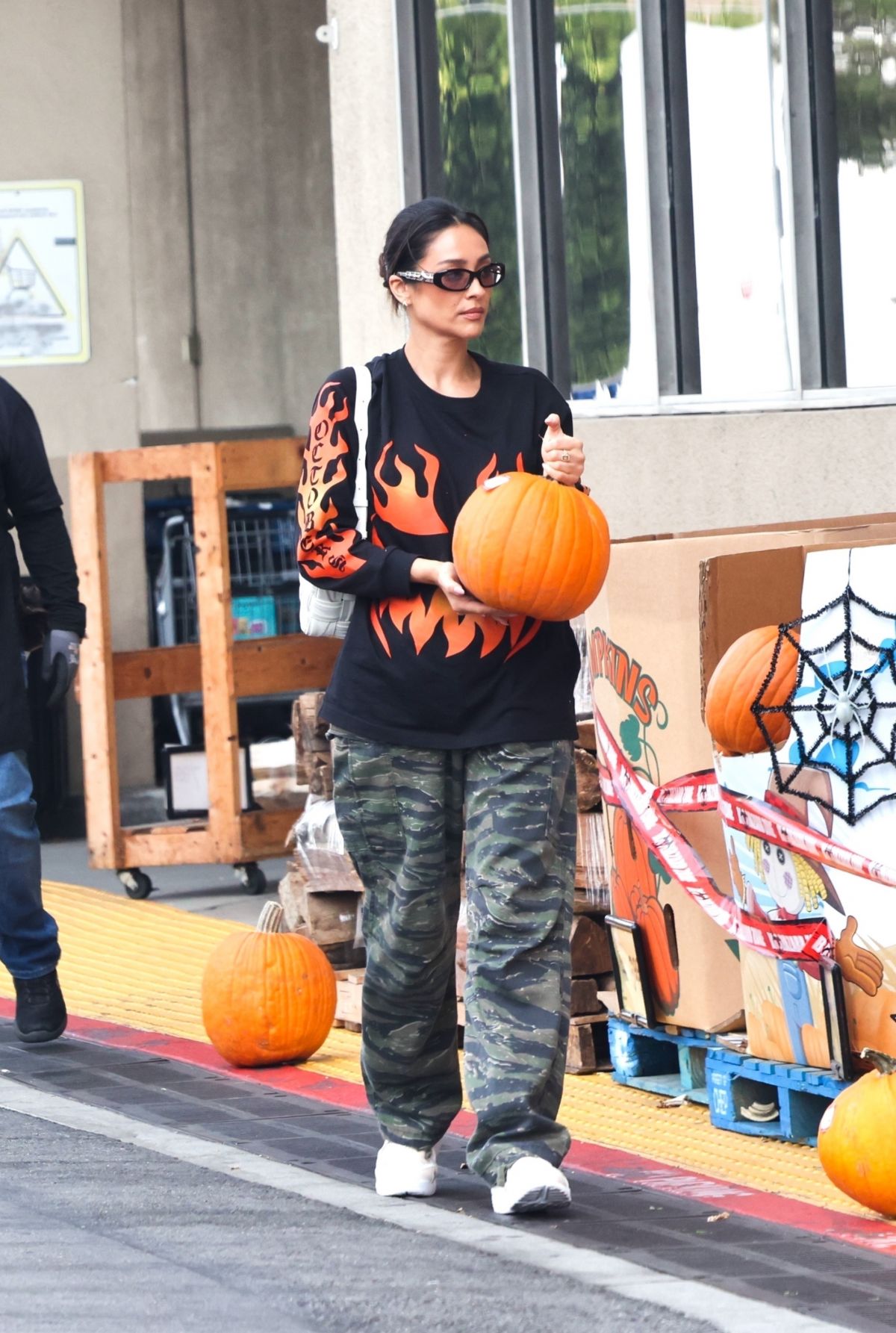 Shay Mitchell Prepares for Halloween in Los Angeles, October 2024