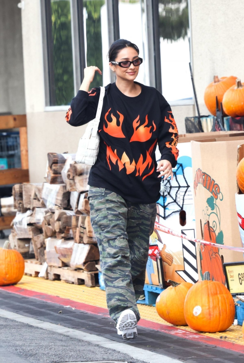 Shay Mitchell Prepares for Halloween in Los Angeles, October 2024 4