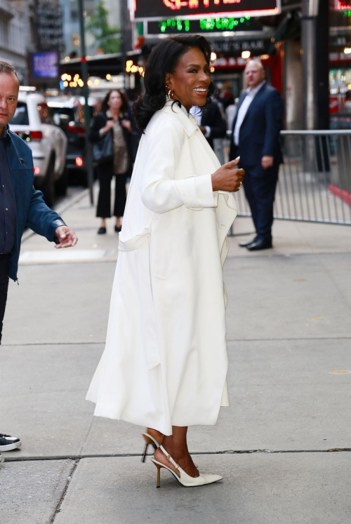 Sheryl Lee Ralph Arrives at Good Morning America in New York, September 2024 4