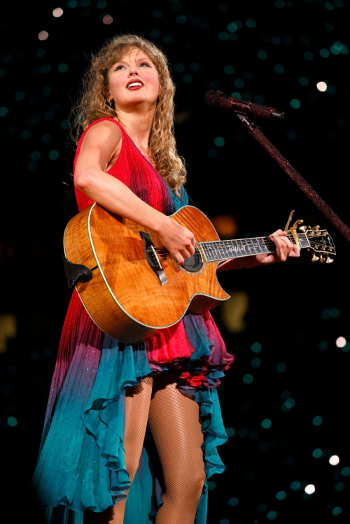 Taylor Swift Performs at The Eras Tour in Miami, October 2024 2