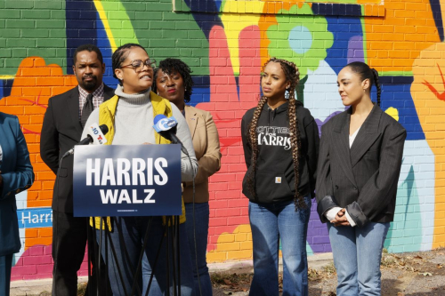 Tessa Thompson and Kerry Washington at Harris Presser in Pennsylvania, October 2024 5