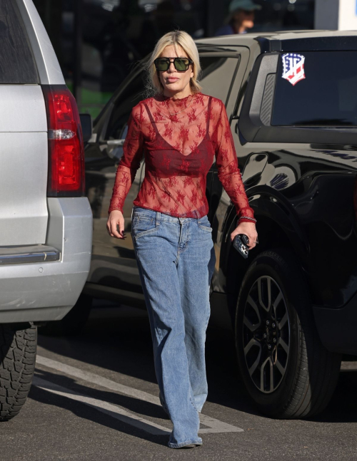 Tori Spelling Shopping at Icon Golf Carts in Calabasas, October 2024 3