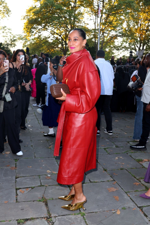 Tracee Ellis Ross at Harlem Fashion Row Show in New York, September 2024 2