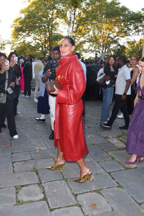 Tracee Ellis Ross at Harlem Fashion Row Show in New York, September 2024 3