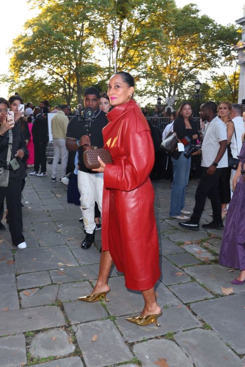 Tracee Ellis Ross at Harlem Fashion Row Show in New York, September 2024 4