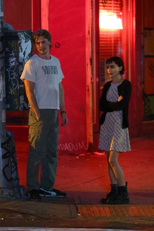 Zoe Kravitz and Austin Butler Film Night Scene in New York, October 2024 4